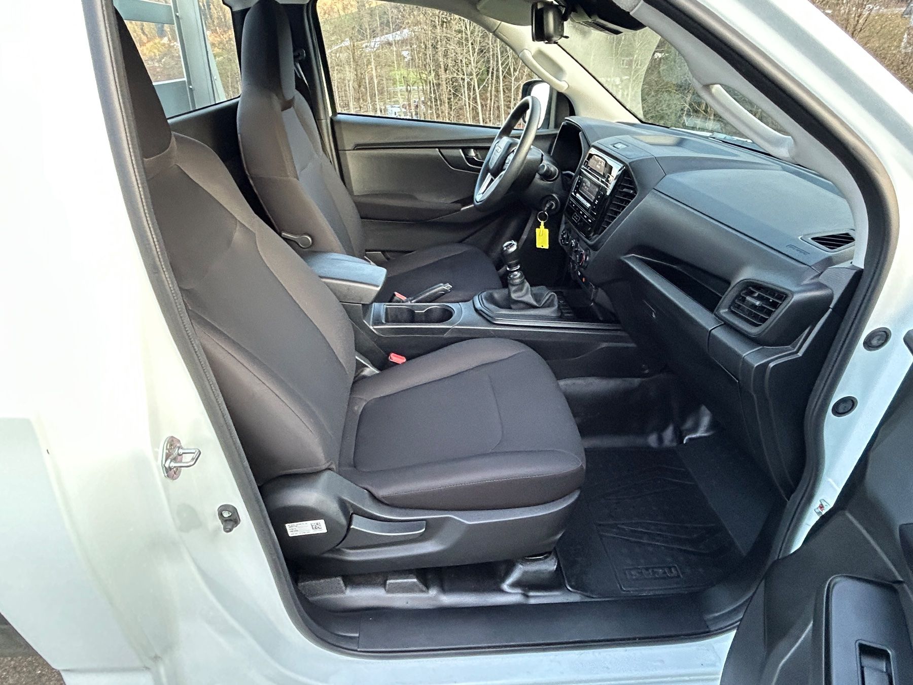 Isuzu Veicoli commerciali: ISUZU D-MAX 1.9 SingleCab N60B 4x4 – Usato da Escholzmatt venduto da schweizer007 7