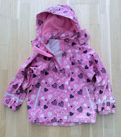 Regenjacke Mädchen Gr. 110/4-5 mit Herzmuster Rosa