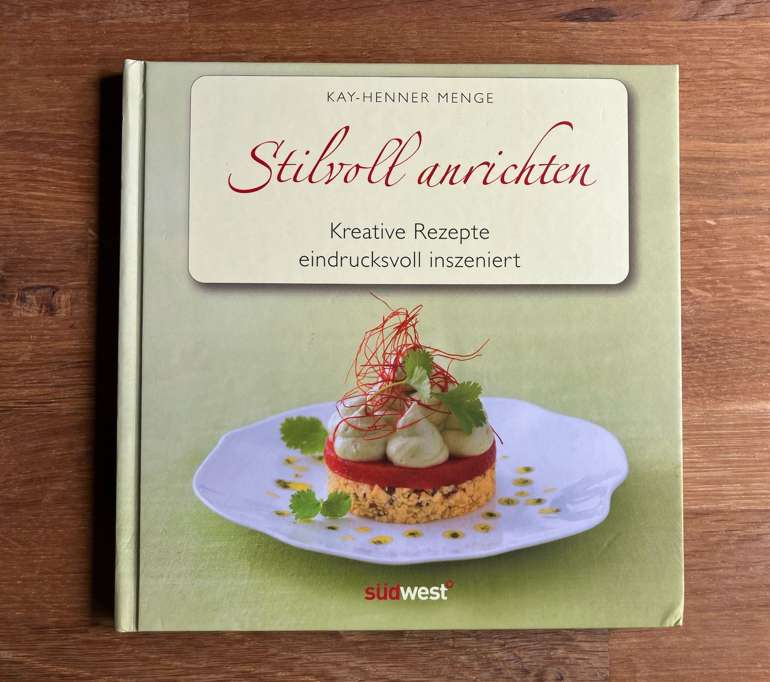 Libri: Kochbuch: STILVOLL ANRICHTEN – Usato da Luzern venduto da severin_sch