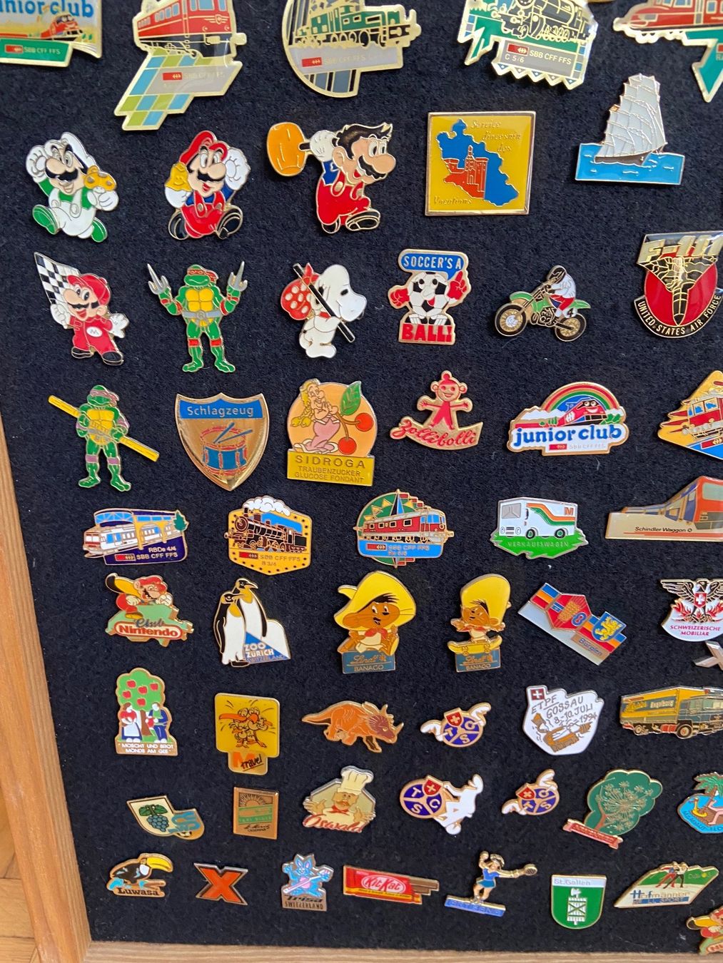 Broschen & Nadeln: Pin-Sammlung Pin‘s – Gebraucht aus Hittnau von Oracel 3