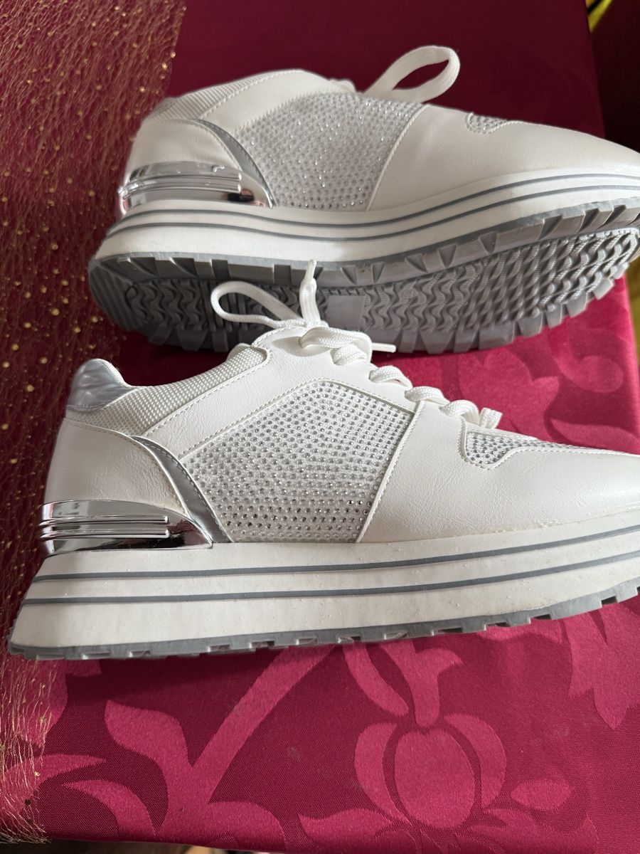 Chaussures femmes: Sneaker – Neuf (Voir description) à Rothenhausen par bie_j8l5 3