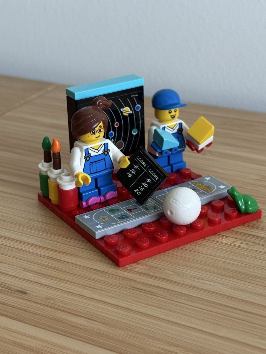Lego Giocattoli: Lego Minifiguren Mädchen und Junge – Nuovo (secondo la descrizione) da Neuhausen am Rheinfall venduto da Laghi 1