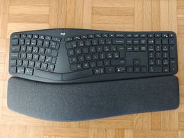 Logitec K860 ERGO Tastatur (fast neuwertig)