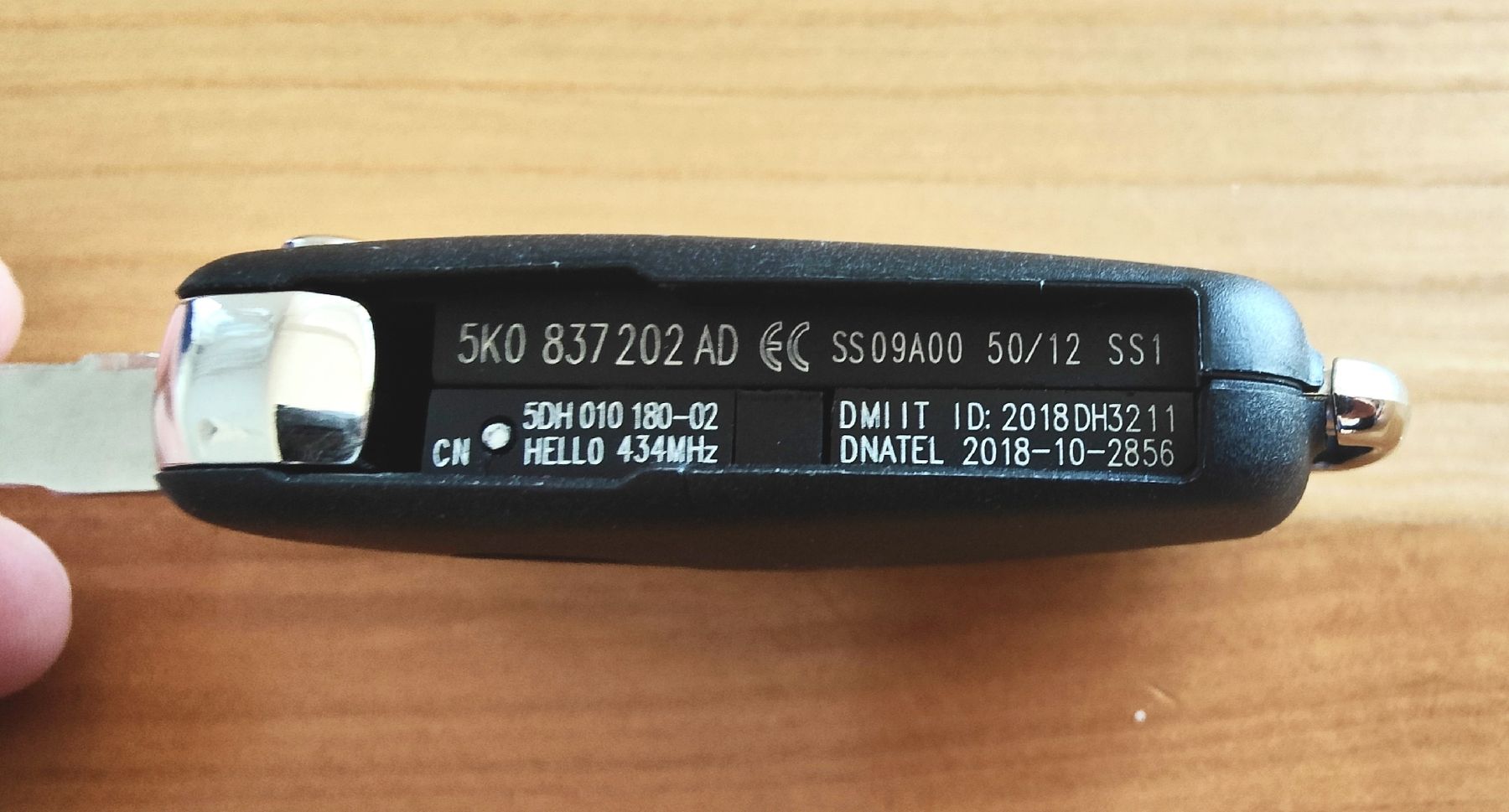 Telecomandi: Clé télécommande groupe Volkswagen neuve – Nuovo (secondo la descrizione) da Renens VD venduto da sin_sdr6 1