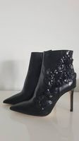 Schwarze Lederstiefeletten mit Blumenapplikation Gr. 39 NEU