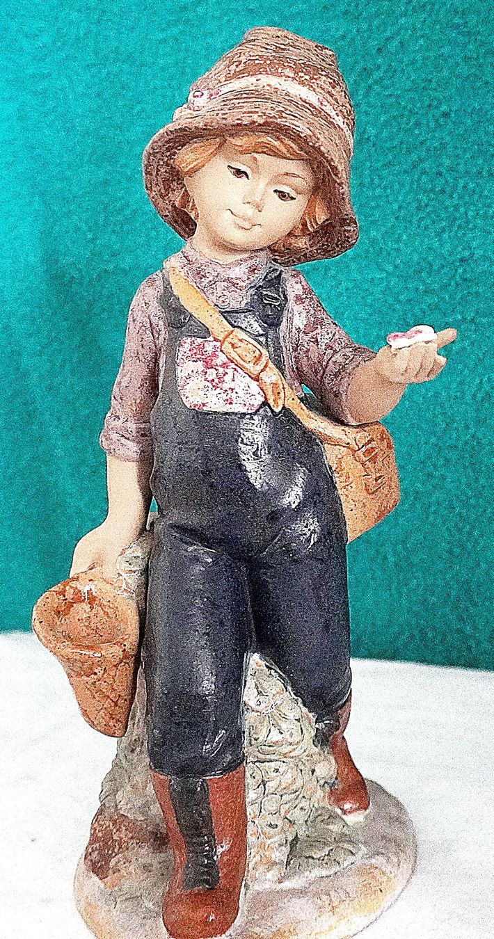 Statuette: Nadal Steingut Mädchen mit Schmetterling – Usato da Baar venduto da 2cvbaar 4
