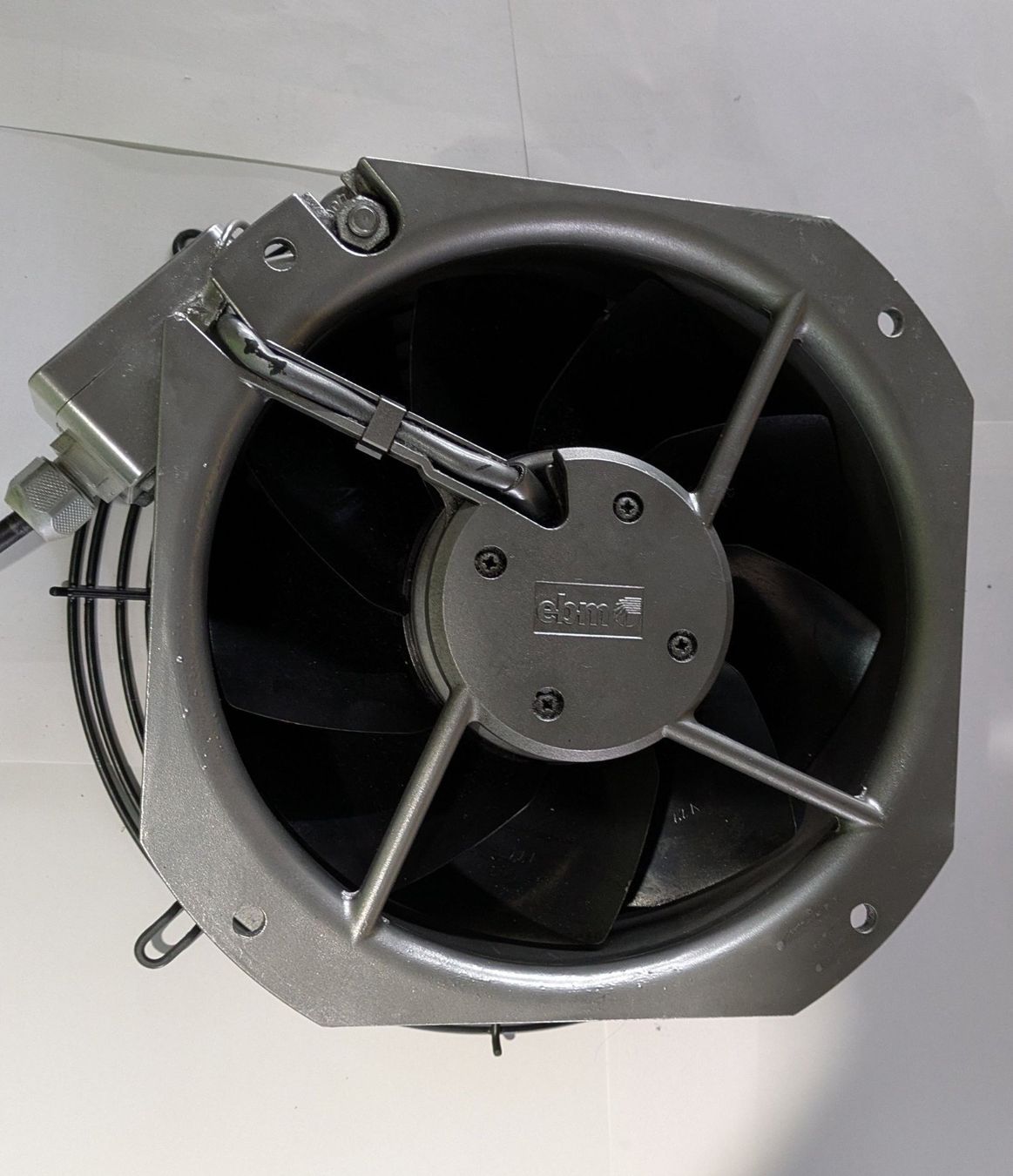 Ventilatori: Industrieventilator, Gebläse von EBM – Usato da Wilen b. Wollerau venduto da Tinkerer 2