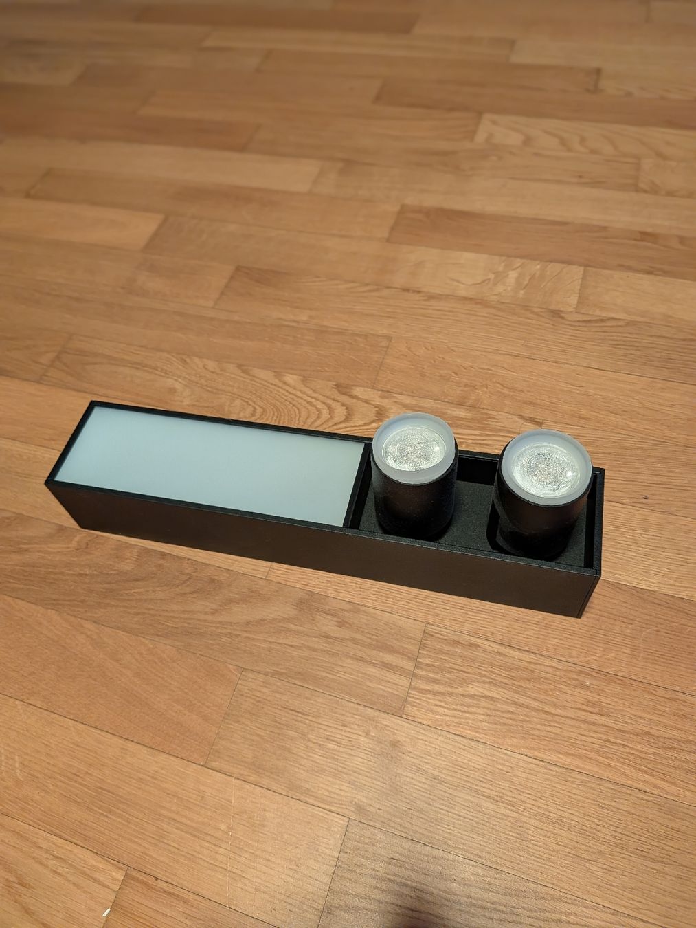 Philips Lampadari & plafoniere: Philips Hue Deckenleuchte mit 2 Spots, schwarz – Usato da Glattbrugg venduto da domiculix