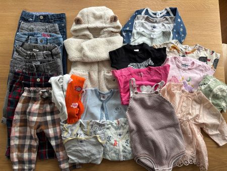 Lot vêtement fille 12-18 mois (Mayoral, Petit Bateau, etc.)
