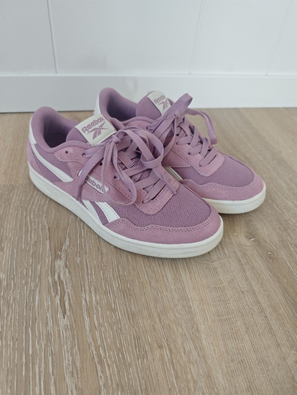 Reebok Damenschuhe: Reebok Sneaker neu Größe 36  – Neu (gemäss Beschreibung) aus Bleienbach von Verkauf-a.