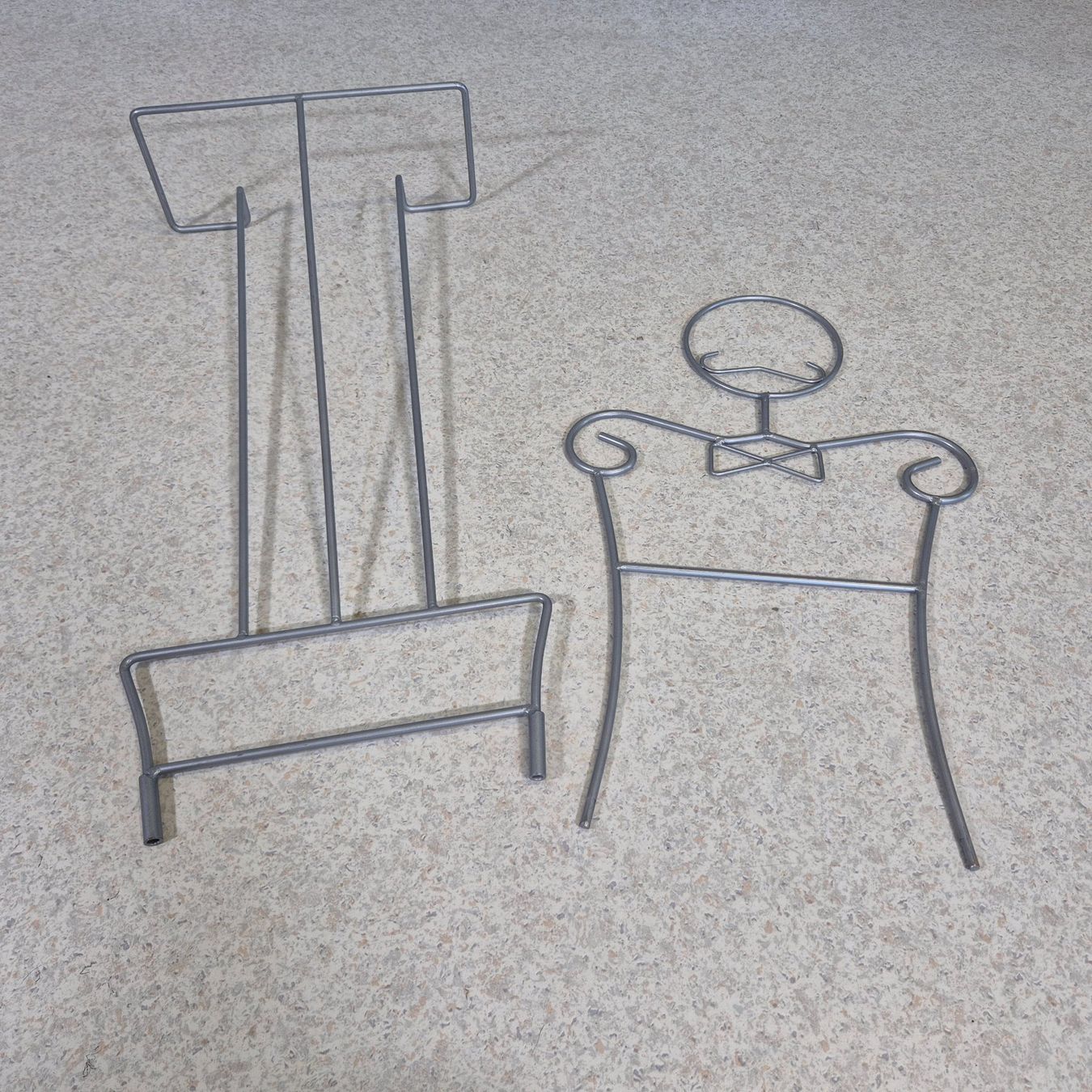 Guardaroba: Man Coat Rack Kleiderständer Garderobe Junge / Mann Metall – Usato da Nottwil venduto da Wondewa-Shop 5