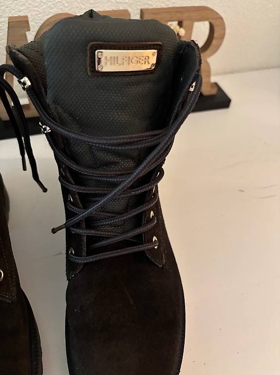 Tommy Hilfiger Scarpe da donna: Chaussures d hiver Hilfiger – Usato da Gland venduto da st20ch 1