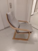 IKEA POÄNG Sessel – Holzgestell mit grauem Polster