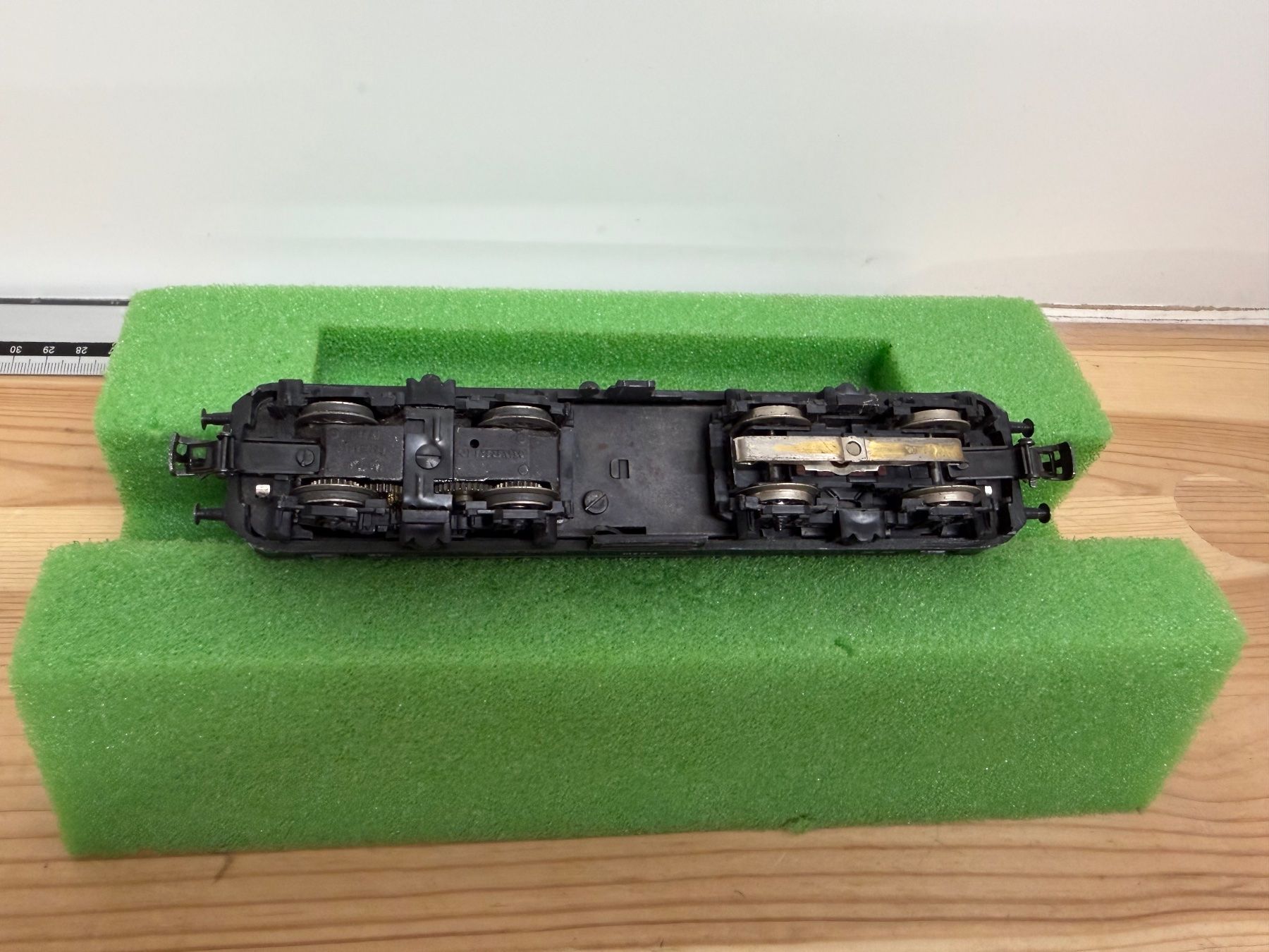 Märklin Modellini di ferrovie: Märklin 3040 Spur H0 E-Lok DB E 40 GEPRÜFT – Usato da Büsserach venduto da ModellbahnDepot 7