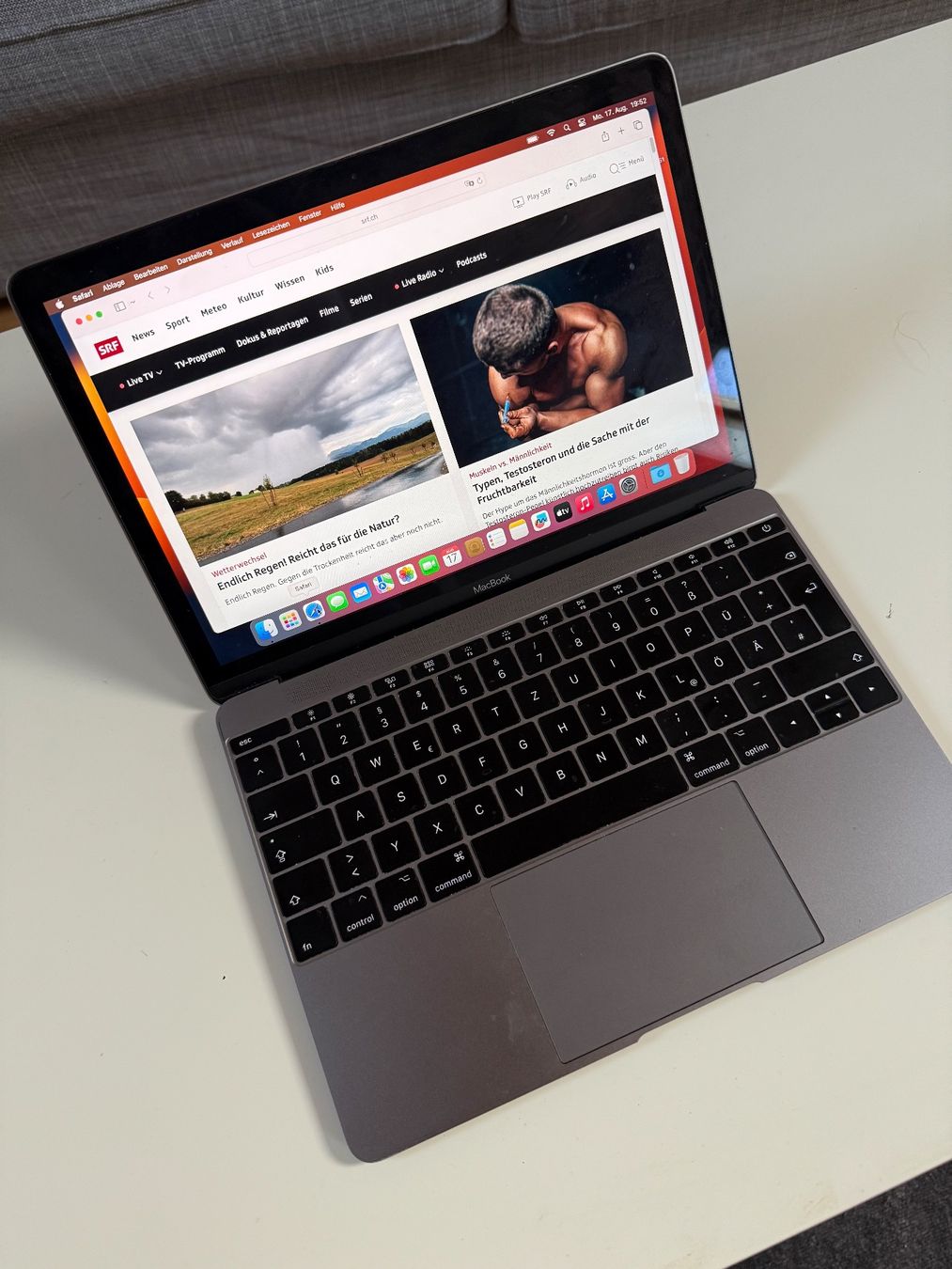 Apple Notebook: MacBook 12 Zoll; Model "Late-2017" – Usato da Fiaugères venduto da WuddelFR
