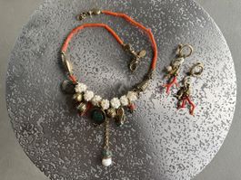 Halskette & Ohrringe mit roter Koralle
