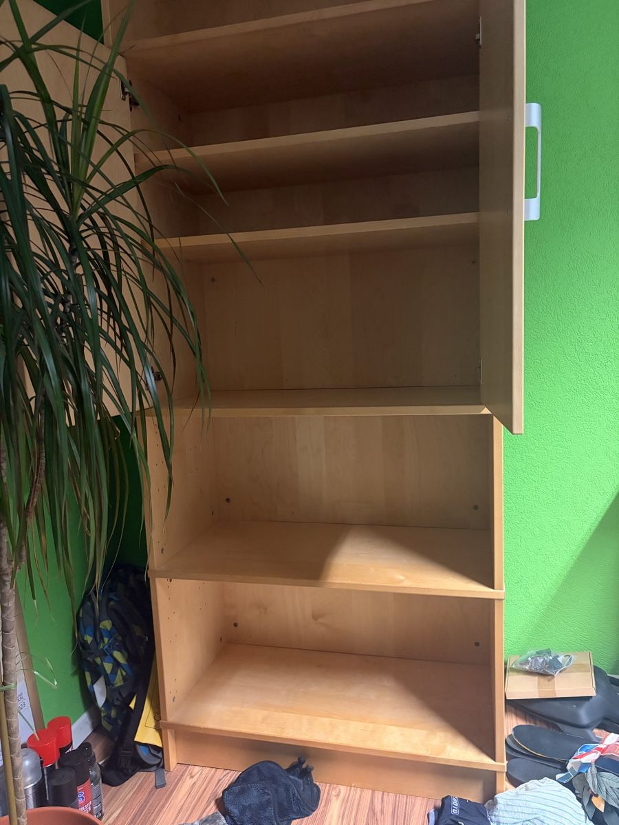 Armadi: Holzschrank  – Usato da Gelterkinden venduto da que_zcq7 2