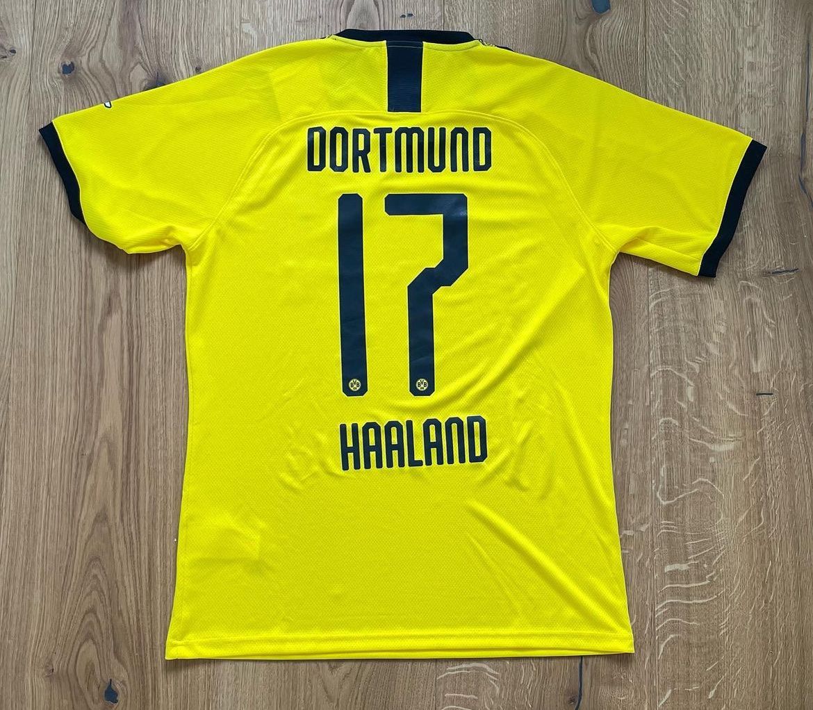 Puma Leibchen & Hosen: BVB Dortmund Authentic Trikot #17 Haaland – Neu und originalverpackt aus Beckenried von ristovandyk