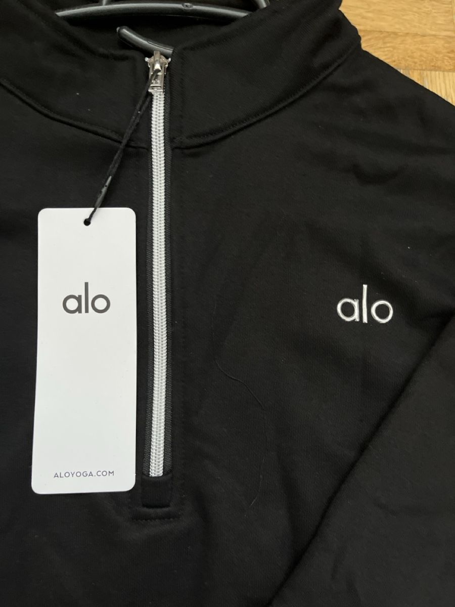 Alo Yoga T-shirt: Alo Yoga Quarter Zip Pull S – Nuovo (secondo la descrizione) da Biel/Bienne venduto da you_6vsv 1