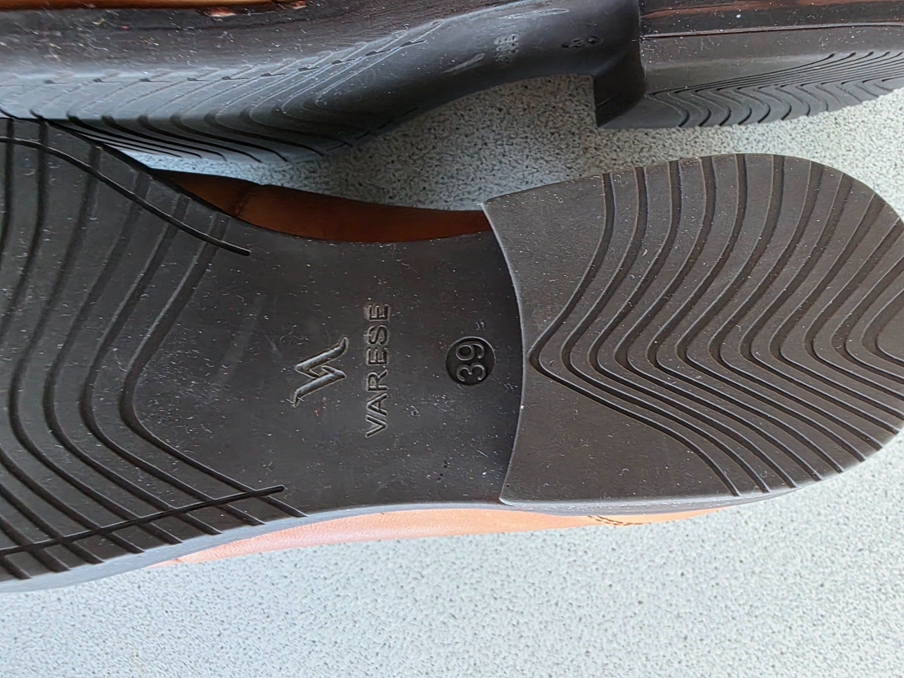 Chaussures femmes: VARESE Loafer, Grösse 39, hellbraun – D'occasion à Burgdorf par Liss 4