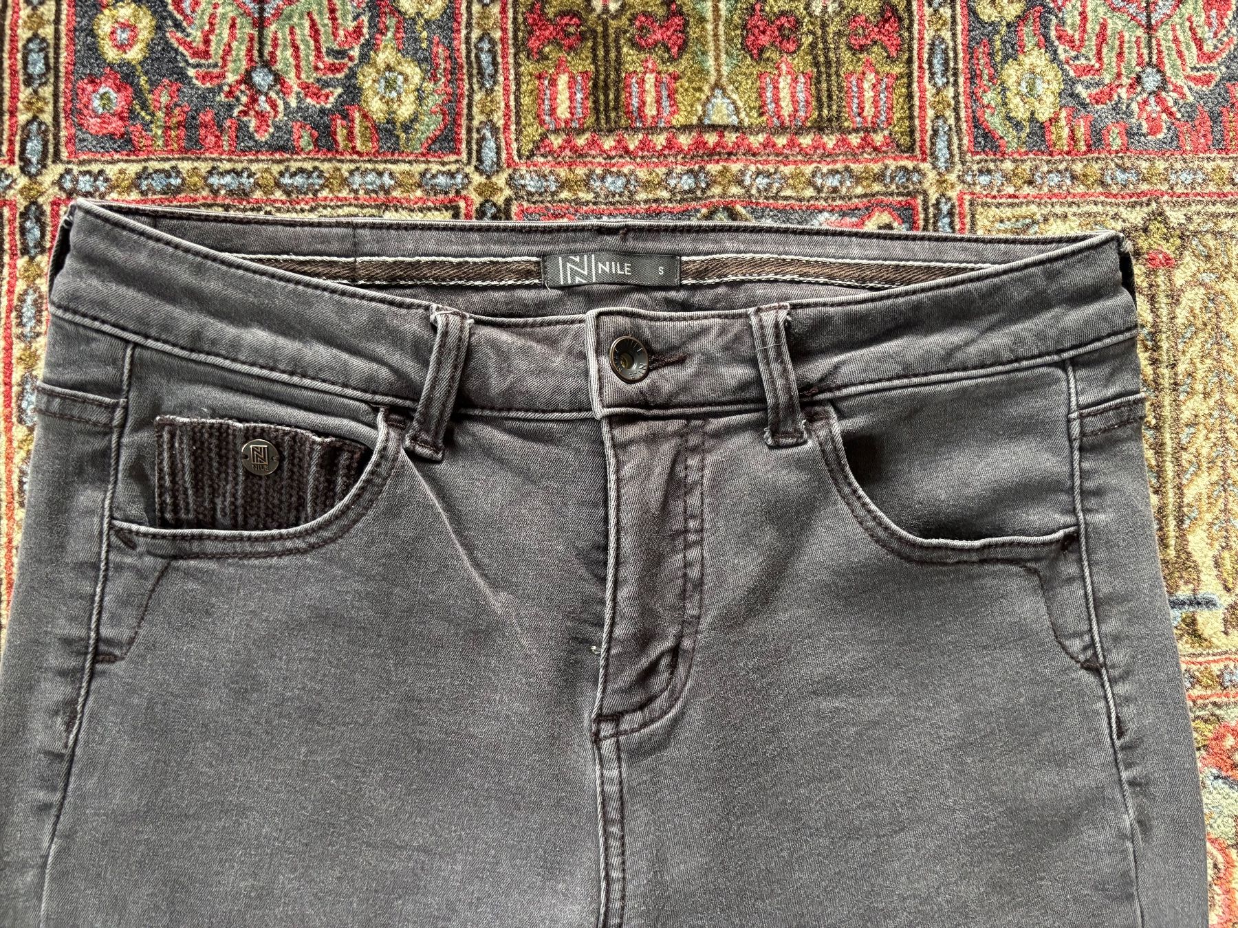 Nile Hosen: Pantalon – Gebraucht aus Avry-devant-Pont von Griotte01 2