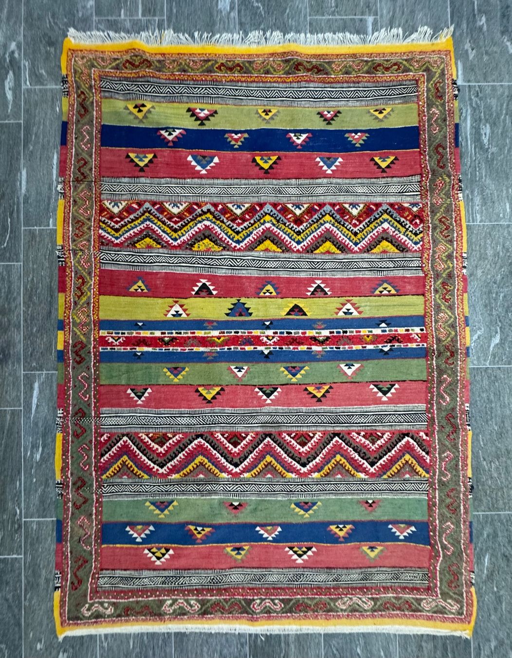 Tapis: Teppich aus Marokko ca. 165x243 cm – D'occasion à St. Gallen par Deane
