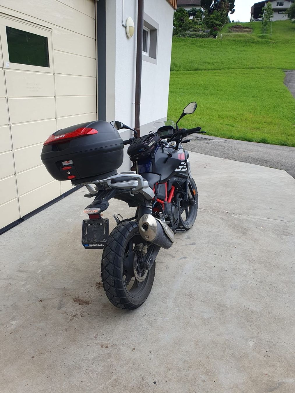 BMW Sonstige: Motorrad BMW G310 GS mit TopCase – Gebraucht aus Rüti ZH von  2