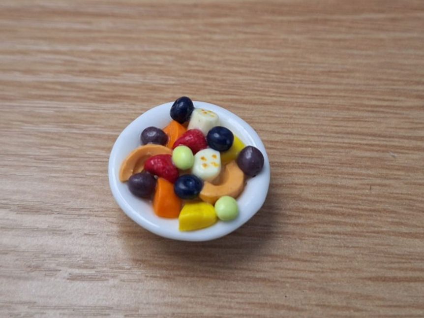 Puppenhäuser & -möbel: Fruchtsalat Schale Handgemacht, Keramik schale – Neu (gemäss Beschreibung) aus Zürich von HandmadeTinyFood 2