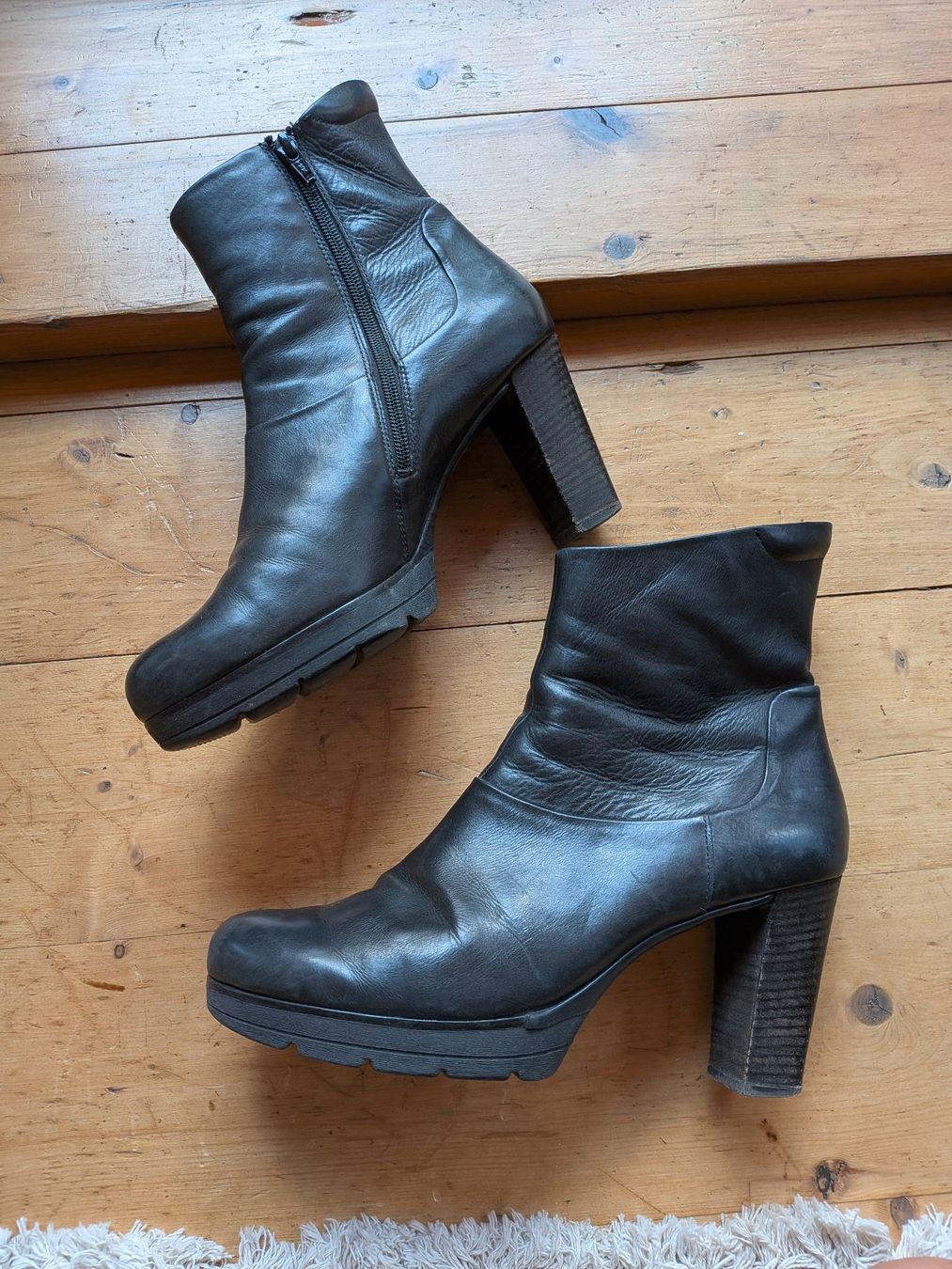 Paul Green Chaussures femmes: Leder Stiefeletten von Paul Green – D'occasion à Peccia par LillyMarie98 1