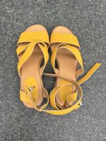 Gelbe Ledersandalen, Gr. 39, Sommer-Look für dich!