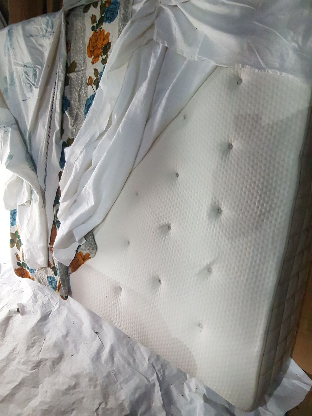 Ikea Materassi: Taschenfederkernmatraze – Usato da Jegenstorf venduto da Grannyweg 3