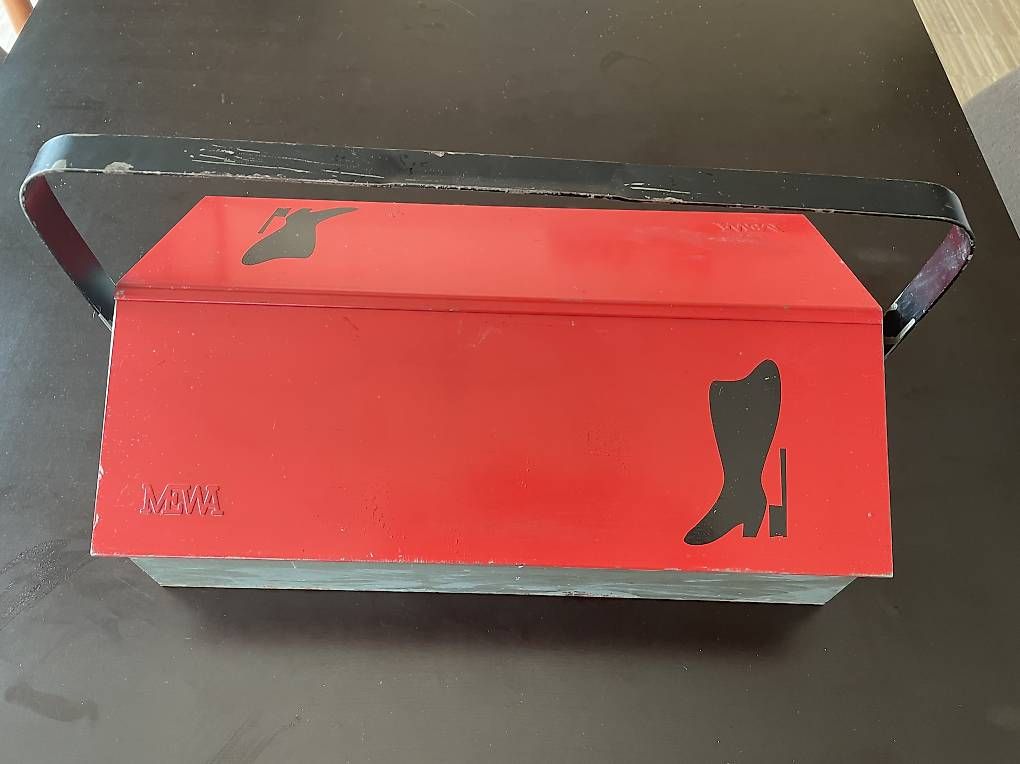 Transportkisten: MEWA Schuhputzkiste – Gebraucht aus Bern von mia_8nfn