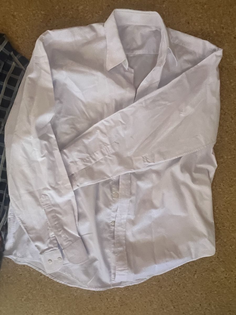Lots de vêtements: 6 Herrenhemden/1Pullover – D'occasion à Dittingen par Bijoubelle 3