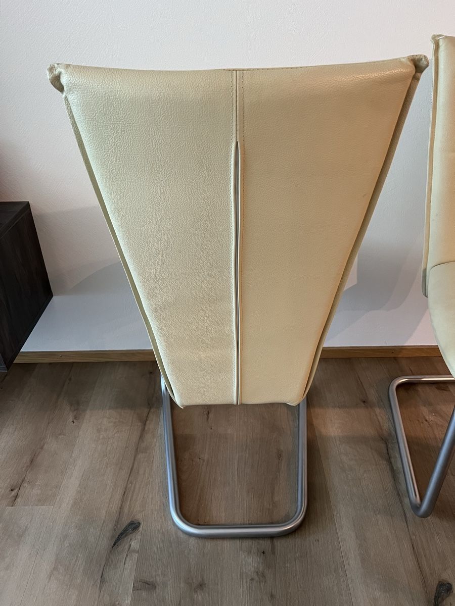 Stühle: Essstühle: 4er Set Echtleder Metallgestell Beige – Gebraucht aus Wolhusen von fri_9ywt 2
