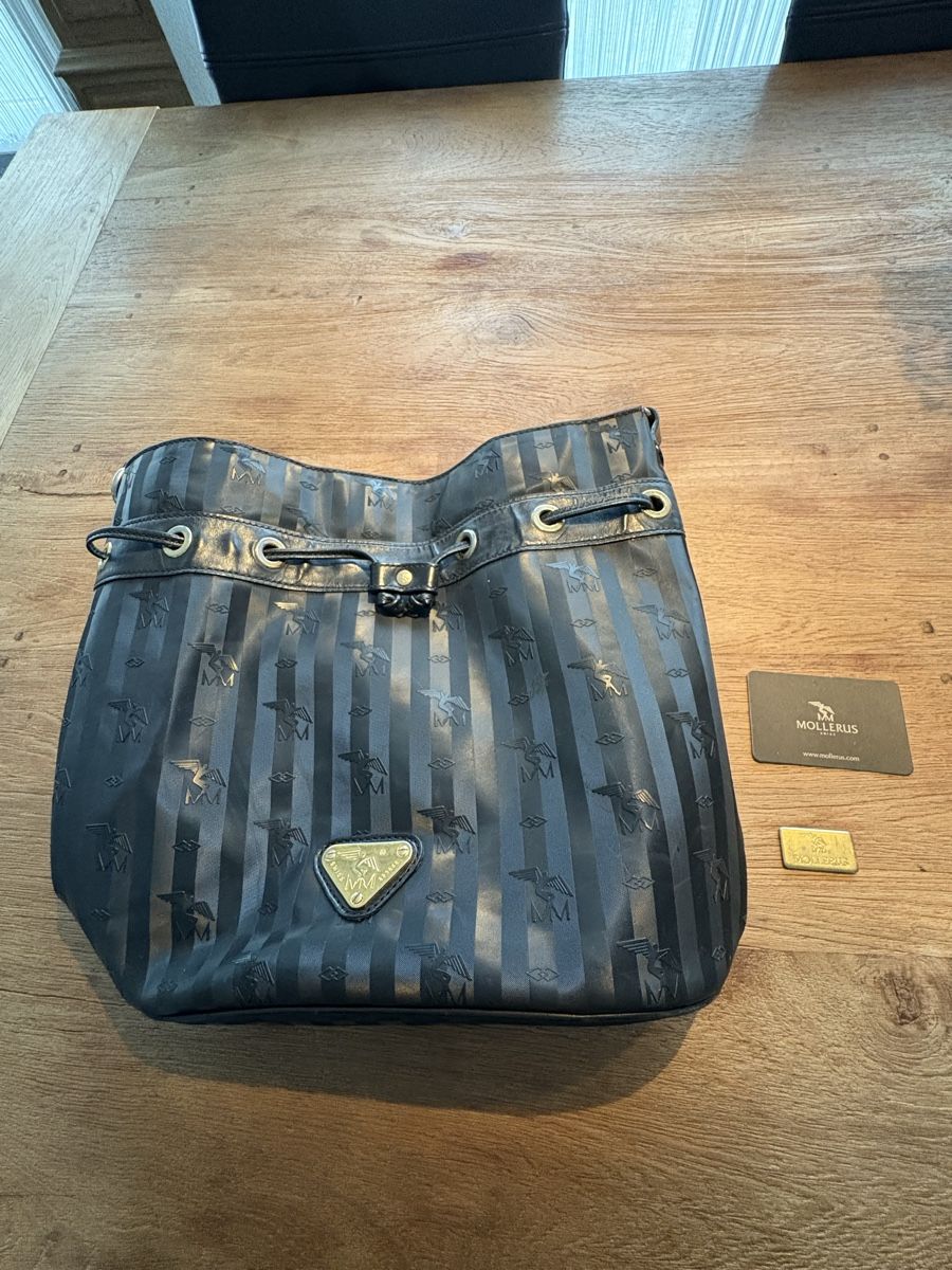 Maison Mollerus Sacs femmes: Maison Mollerus Handbag Black Logo Pattern Used Condition – Défectueux à Dänikon ZH par AnniBee