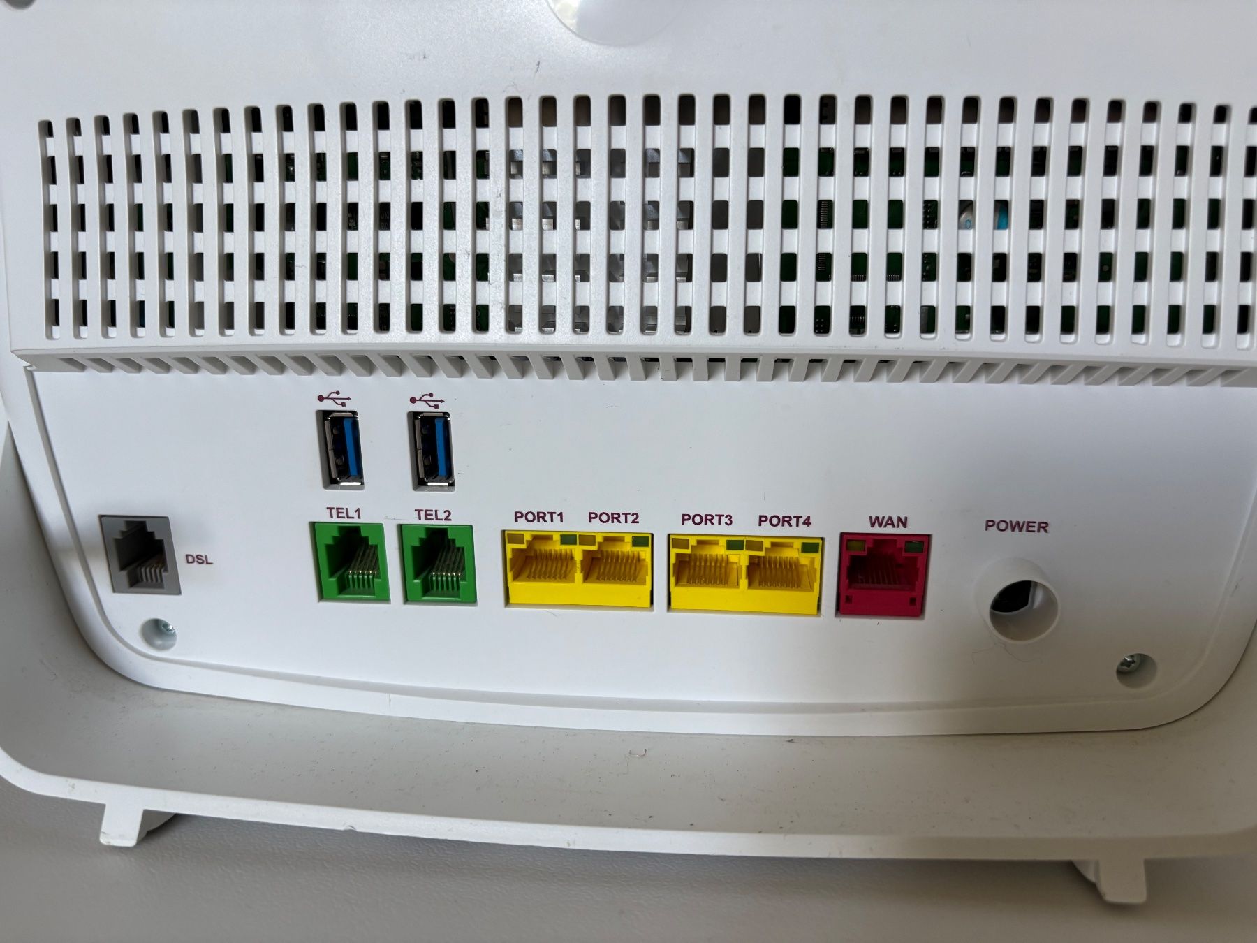 Sunrise Modem & Router: Sunrise Internet Box Modem Sagecom inkl. Netzadapter – Usato da Wetzikon ZH venduto da Bimbo33 2