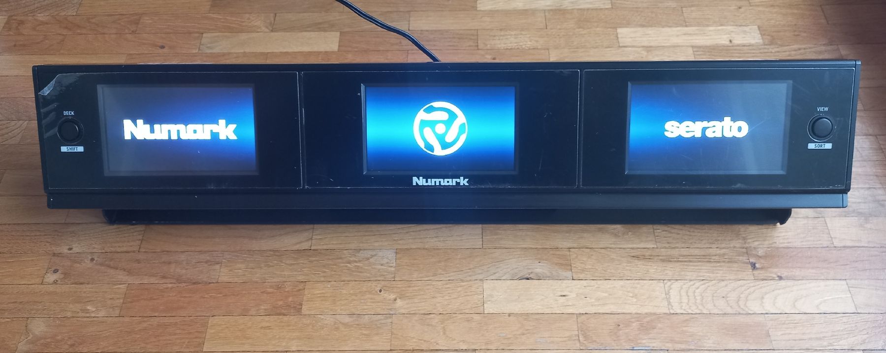 Numark Console di mixaggio: Numark Dashboard DJ Display for Serato – Nuovo (secondo la descrizione) da gland venduto da Lio_0o 2