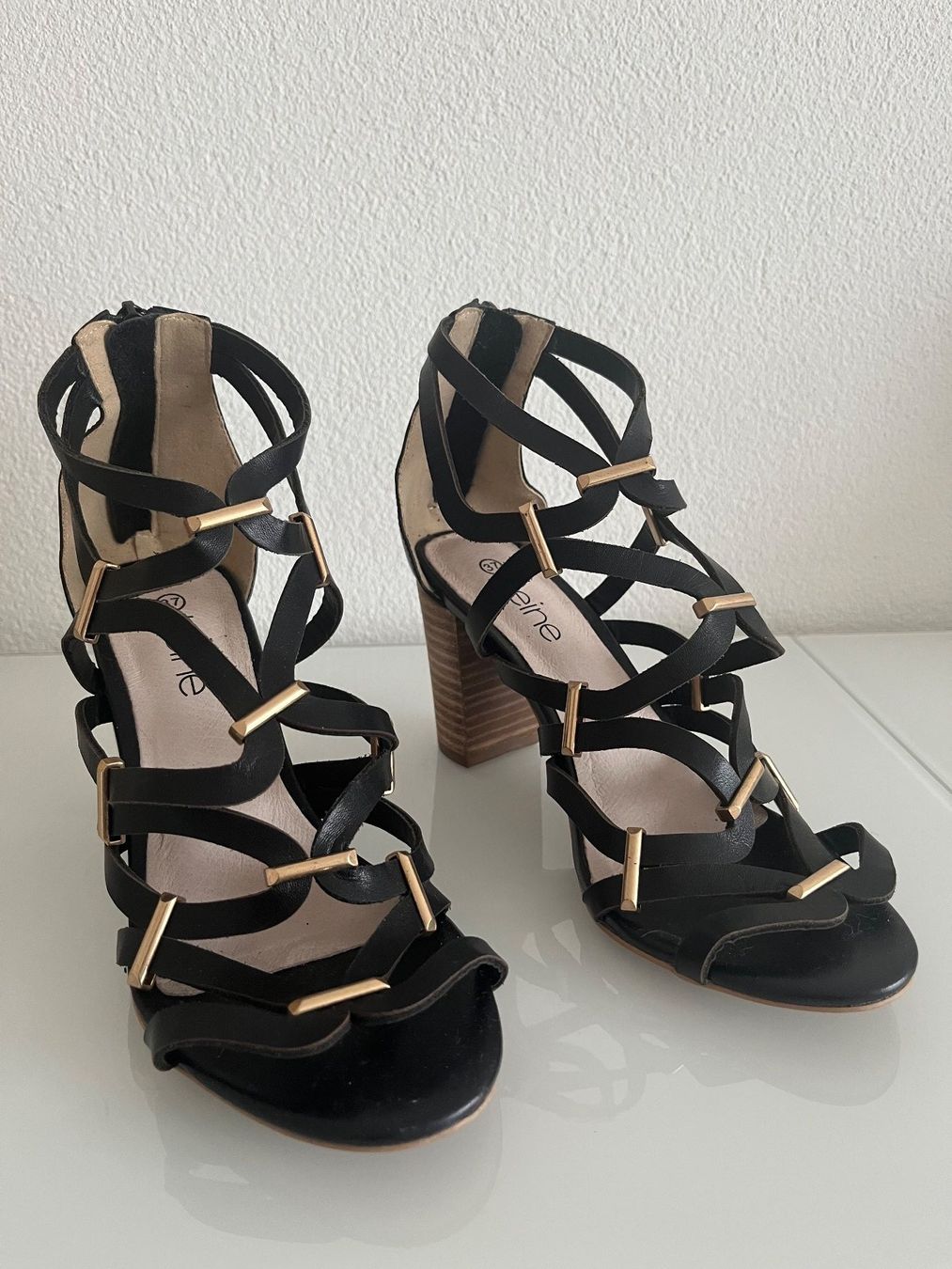 Heine Scarpe da donna: Sandalen, schwarz mit Blockabsatz, von Heine – Usato da Kloten venduto da SANTALA23 1