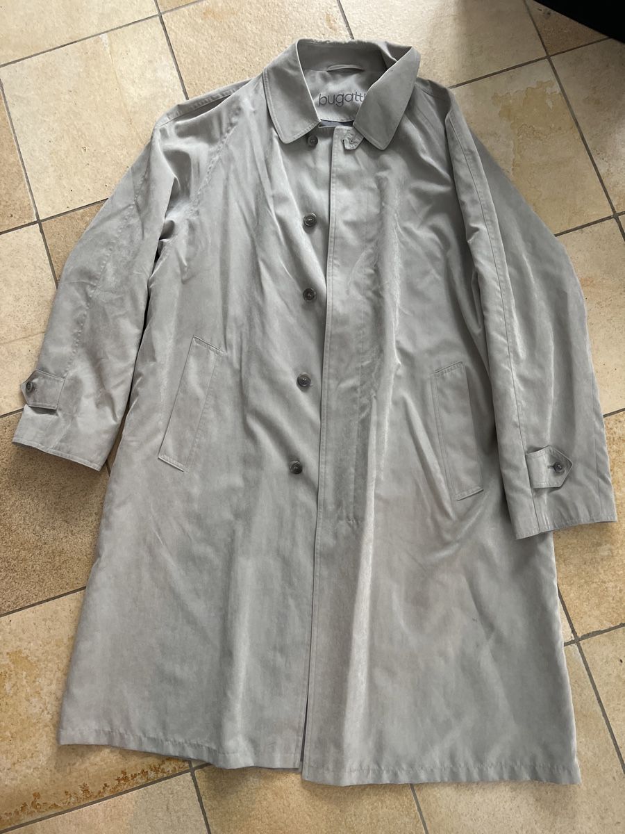 Bugatti Manteaux: Bugatti Trenchcoat Gr. 54 – D'occasion à Egg b. Zürich par SwissTradingAgency