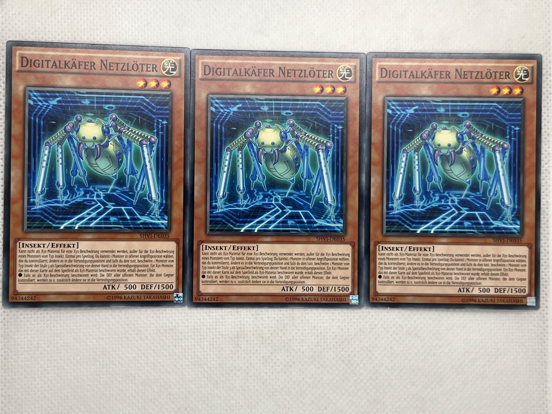 Yugioh Carte collezionabili: Yu-Gi-Oh! Digitalkäfer Netzlöter - 3 Karten Set Top! – Usato da Hinterkappelen venduto da Kim1992