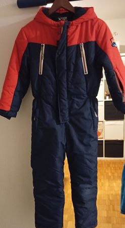 Schneeanzug Kinder Grösse 126, warm und bequem für den Winte