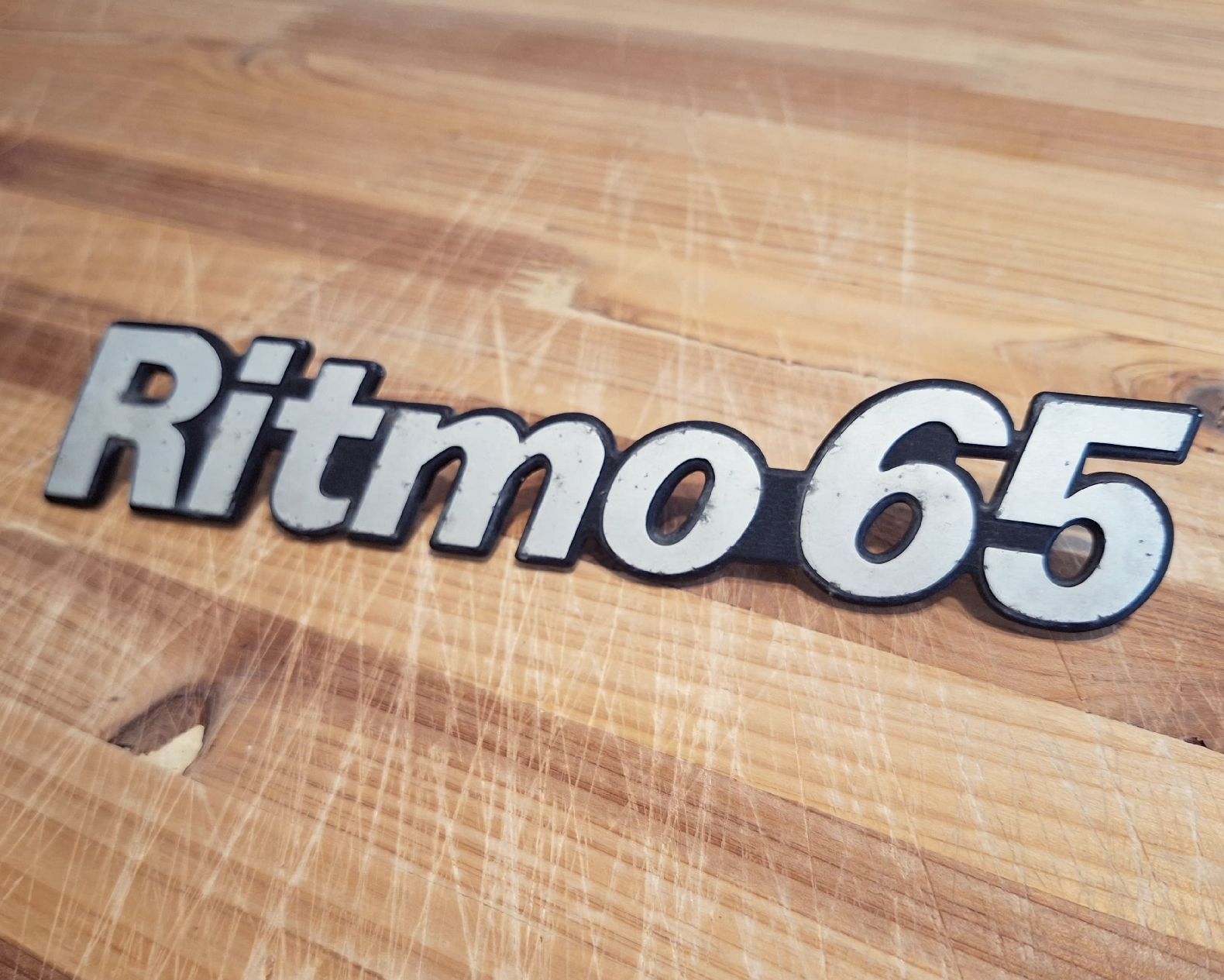 Fiat Toutes les pièces auto: Fiat Ritmo 65 Oldtimer Emblem – D'occasion à Triesen par BLACKSHEEP75 1