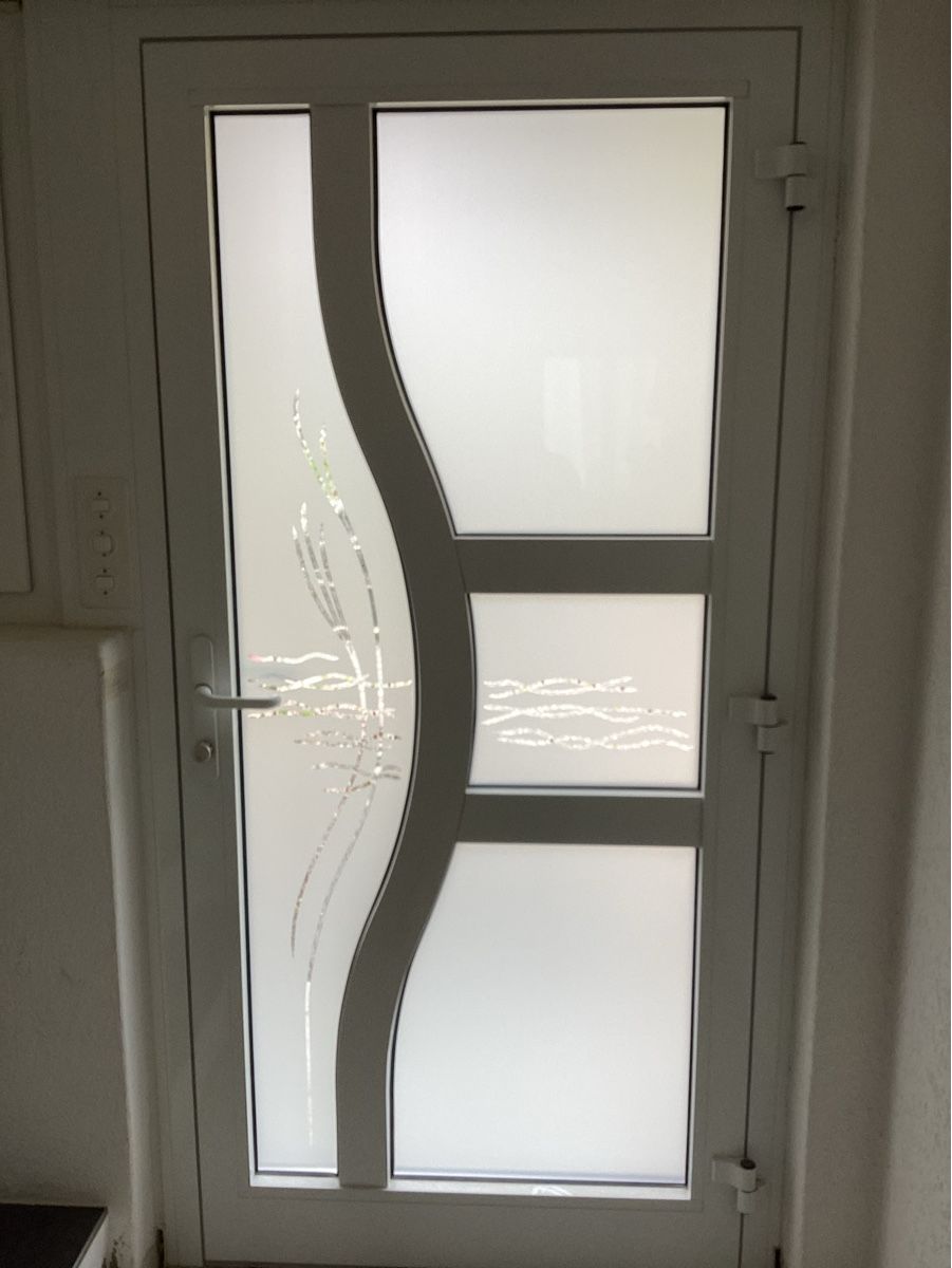 Porte: Graute Wohnungstür mit speziellem Glas – Usato da Oberthal venduto da weisseperle 2