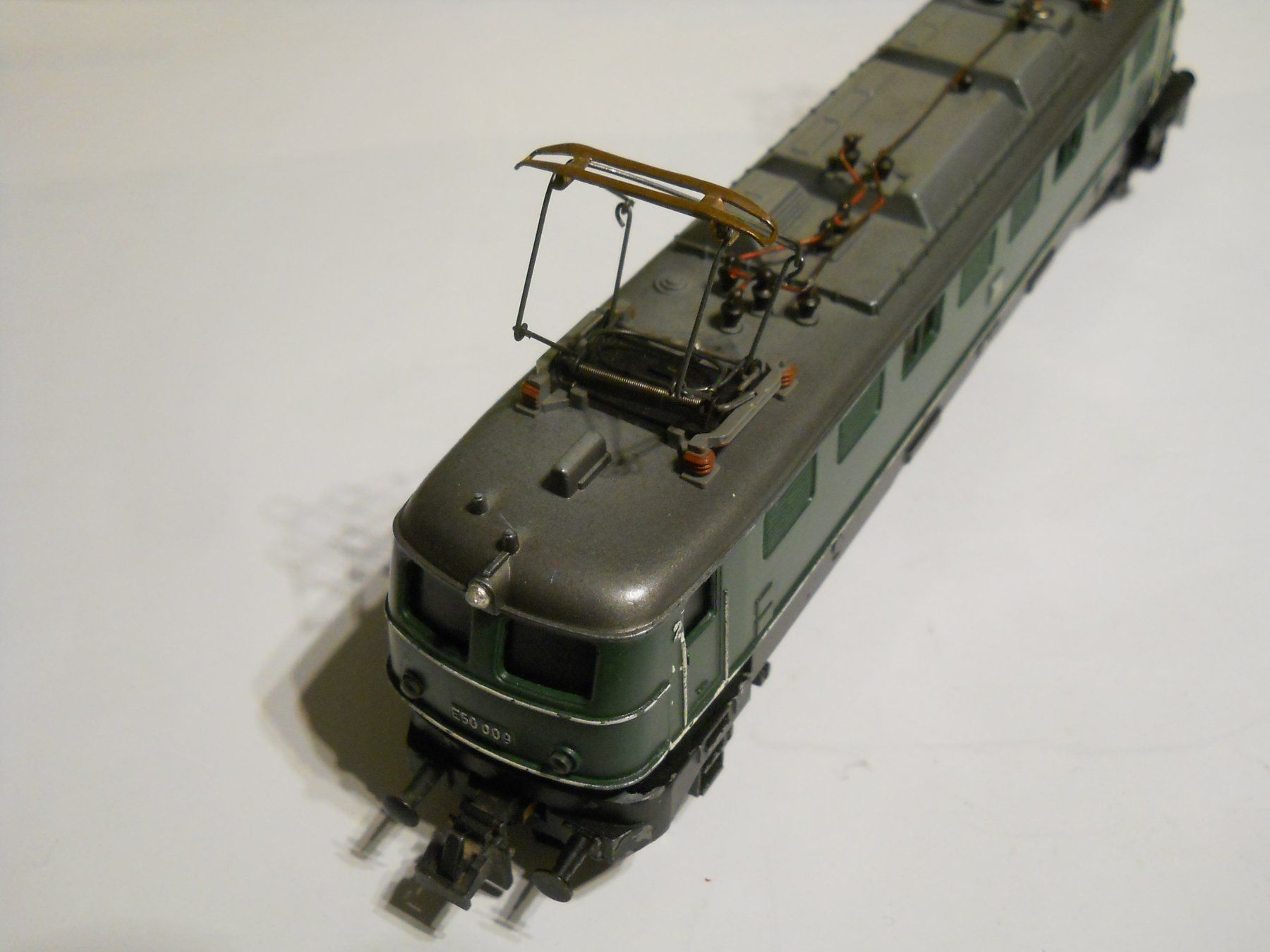 Trix Modelleisenbahnen: E-Lok E 50 Gussmodell TRIX – Gebraucht aus Schwanden GL von roerich20