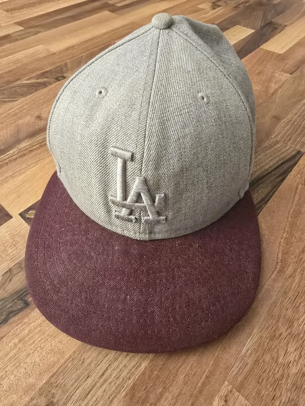 Copricapi, berretti & cappellini: New Era Cap LA 7 1/4 – Usato da Bern venduto da bumae93