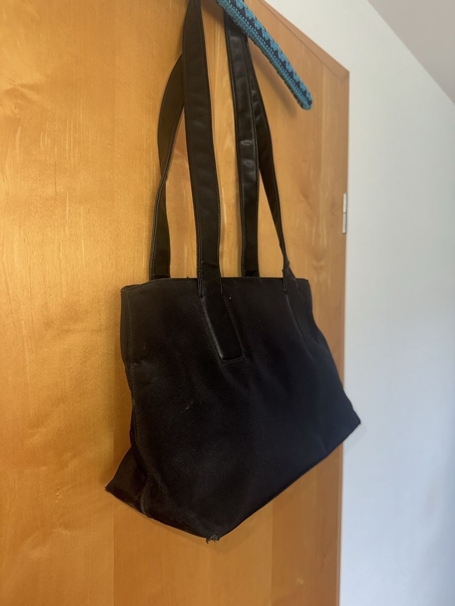 Taschen für Damen: Schwarze schlichte Tasche – Gebraucht aus Zeglingen von nor_6sjq 2