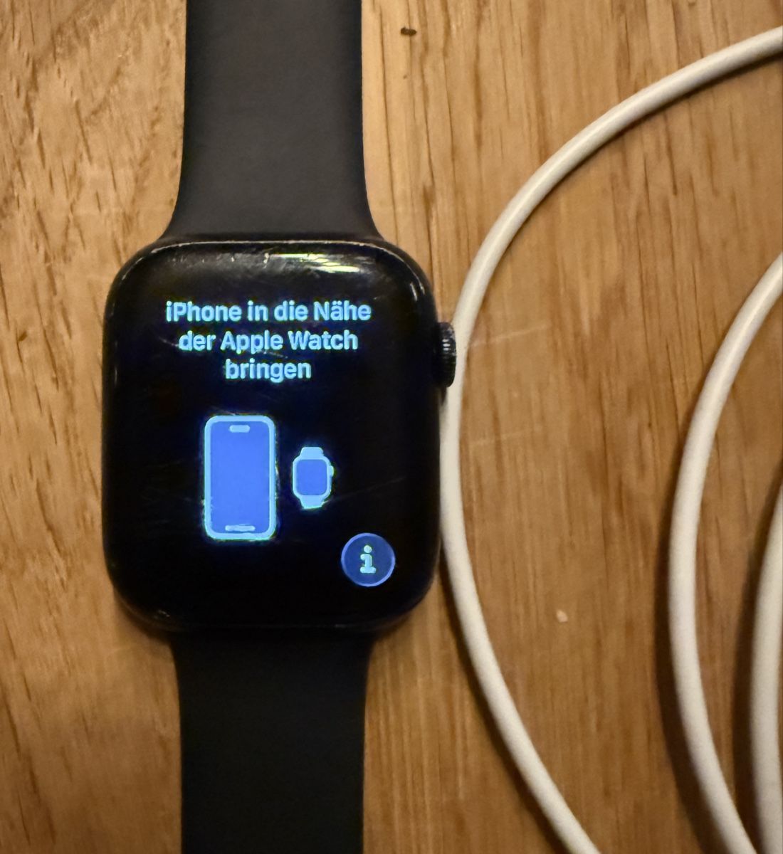 Apple Smartwatch: Apple Watch Series 8 45mm – D'occasion à Fehraltorf par KeCapi