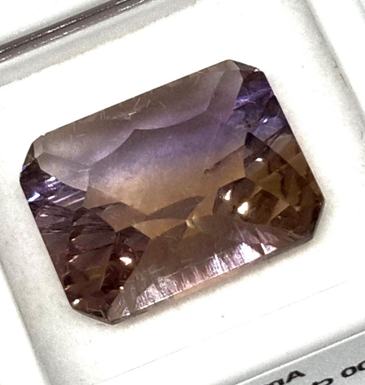 Pietre preziose: Amétrine 12.00 ct - Valeur 324.- Fr – Nuovo (secondo la descrizione) da Grimisuat venduto da Valgem 2