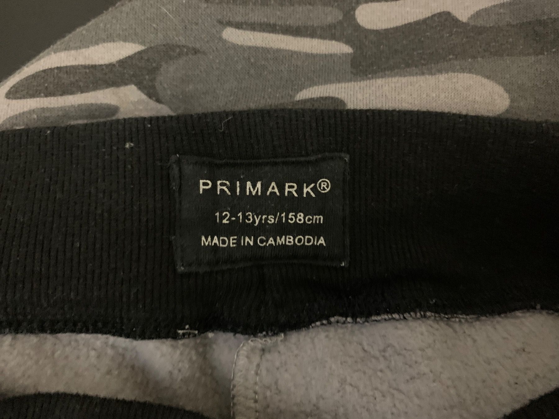 Pantaloni: Kurze Hose Jungen Gr. 158 Primark – Usato da Oberweningen venduto da Bumblebee2 2