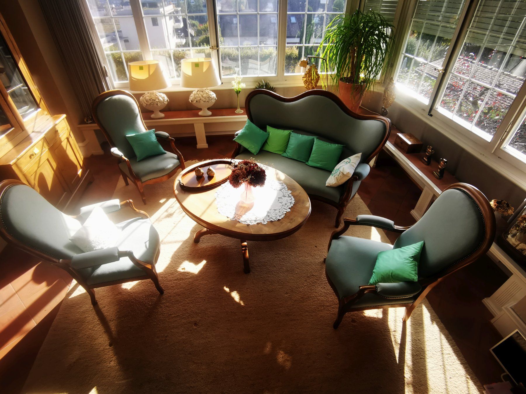 Tavoli: Louis Philippe Salontisch, oval, Nussbaum – Usato da Dübendorf venduto da aschiduebendorf 7